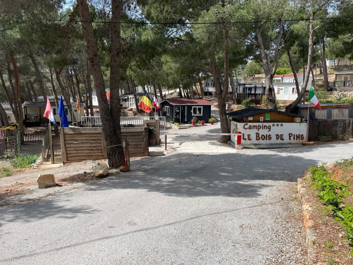 Hôtel Camping Le Bois De Pins à Salses-le-Château Extérieur photo