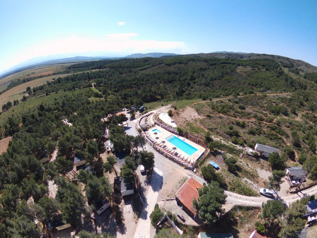 Hôtel Camping Le Bois De Pins à Salses-le-Château Extérieur photo